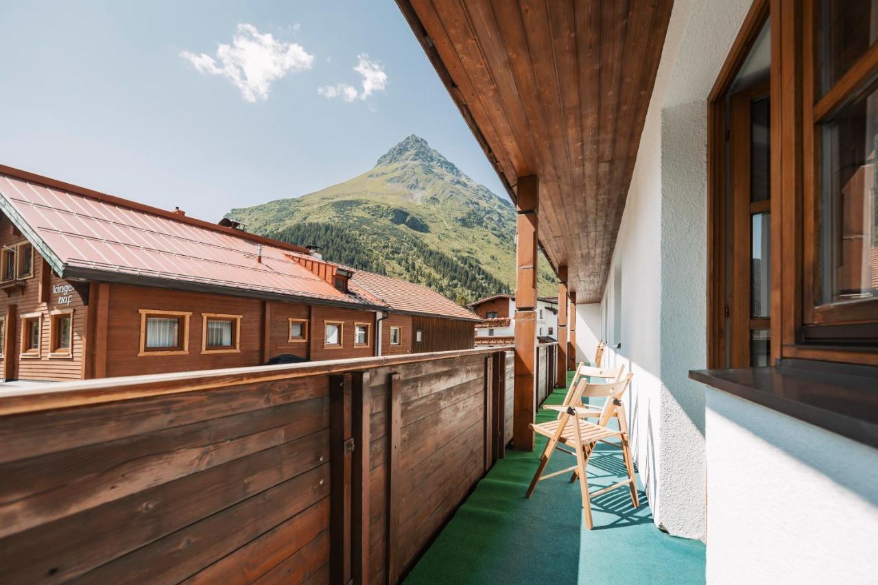 Apart Garni St Martin - Silvretta Card Premium Betrieb Galtuer Exterior photo