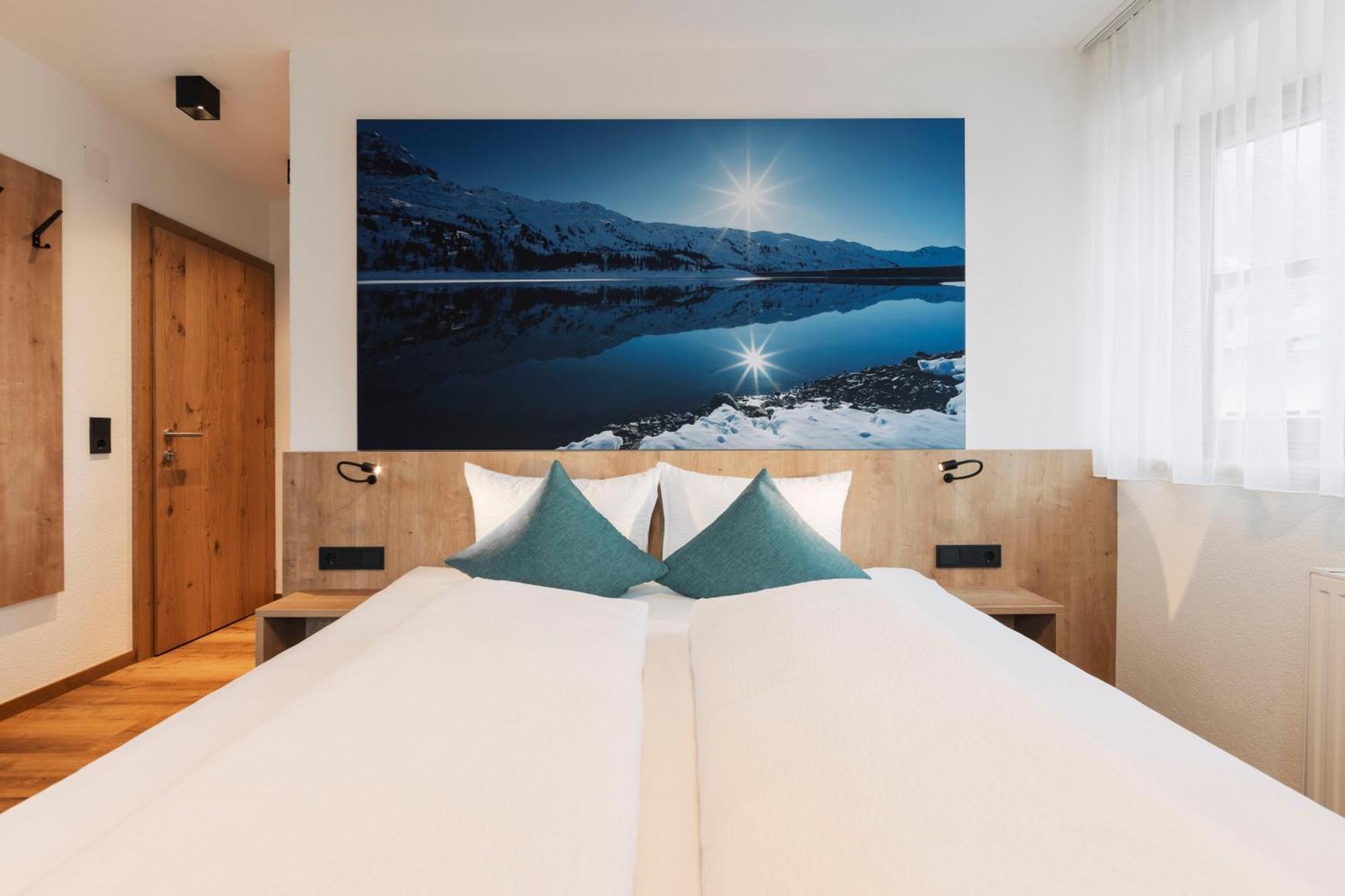 Apart Garni St Martin - Silvretta Card Premium Betrieb Galtuer Exterior photo